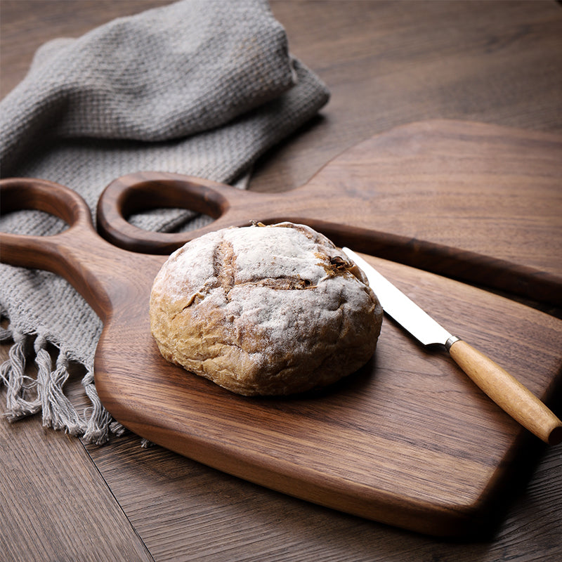 Black walnut cutting board - FrawstedCreations