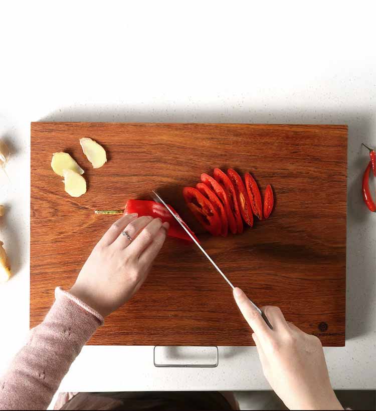 Home Kitchen Pear Wood Chopping Board - FrawstedCreations