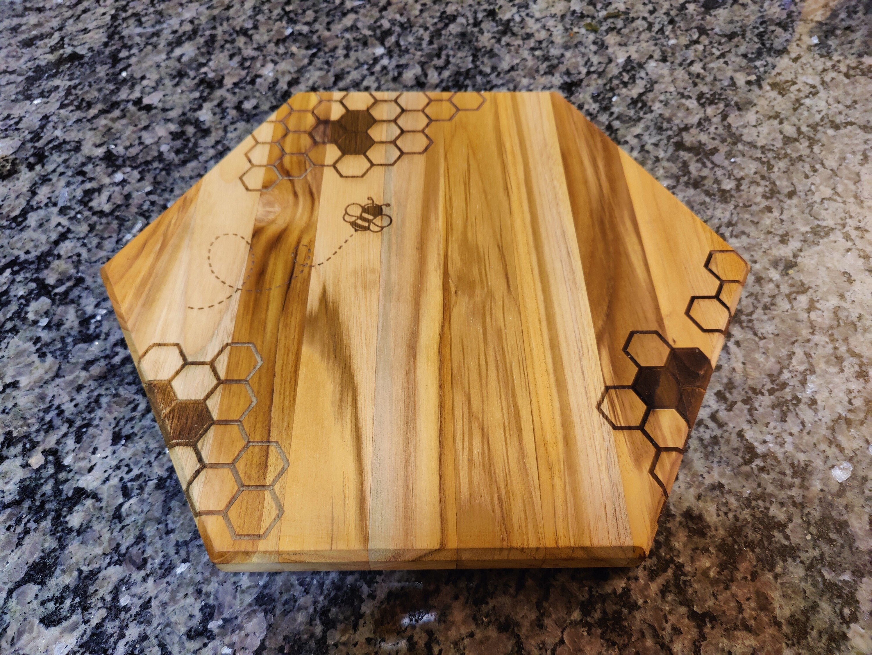 Honey Bee Cutting shops Board